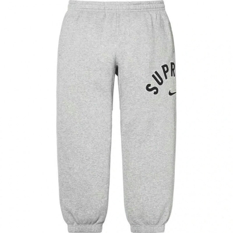 Supreme × Nike Arc Logo Sweatpants – Grey
